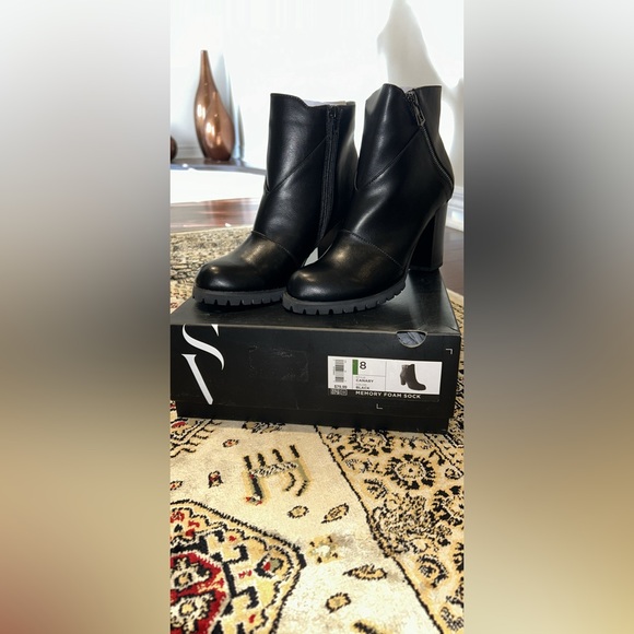 BNIB WOMEN’S SIMPLY VERA BY VERA WANG BLACK HEELED BOOTIES (Size 8) - Picture 8 of 8